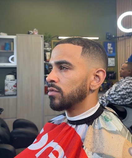 Mid skin fade with beard detail