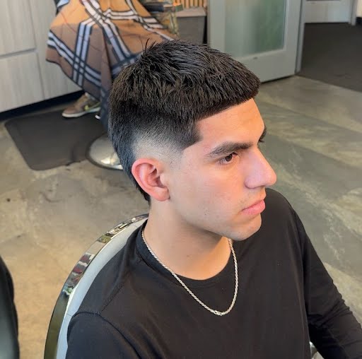 Crispy edge-up · low fade